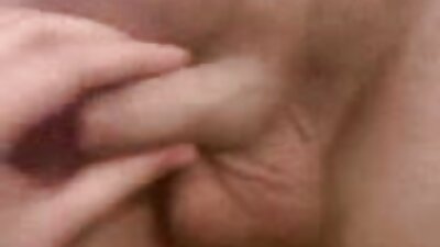 Min våte sexy kone fingering hennes fitte på cam